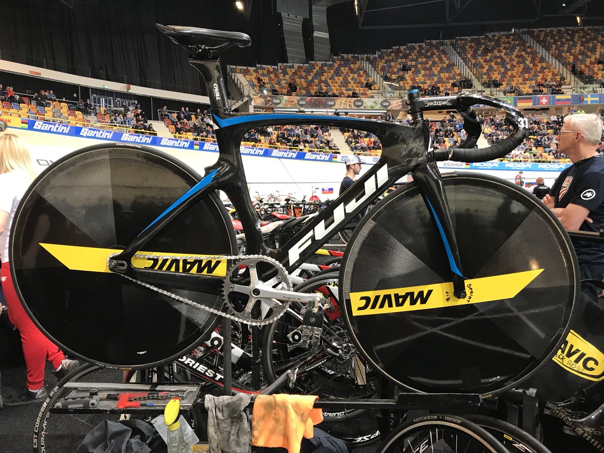 uci track bike