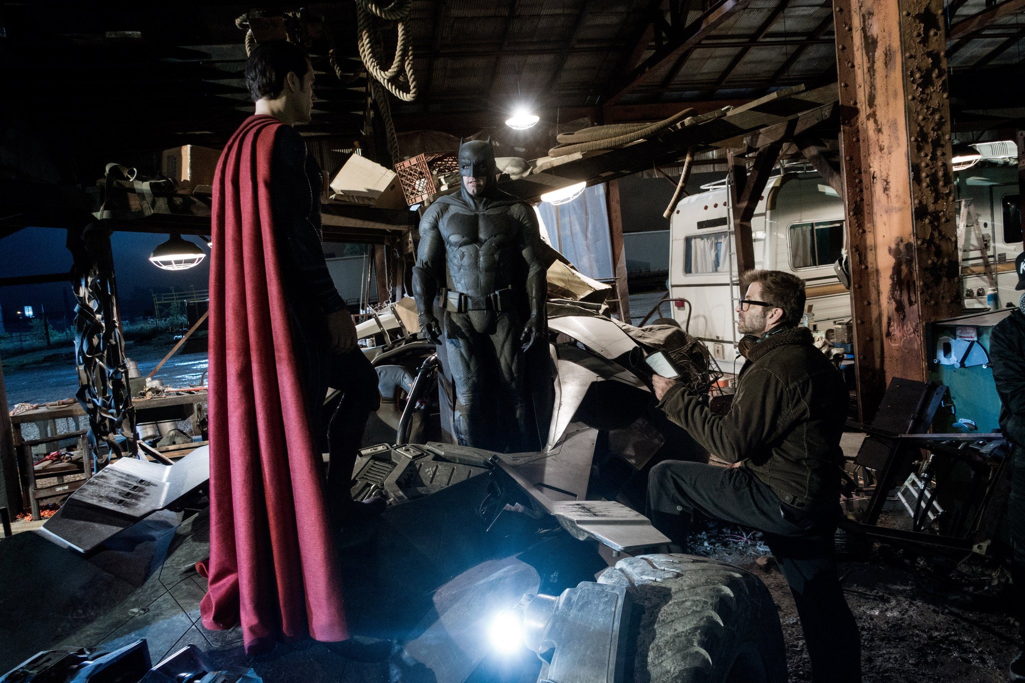 Happy Birthday to the man who bring to me the Best comic book movie Thank you Zack Snyder i love you ! 
