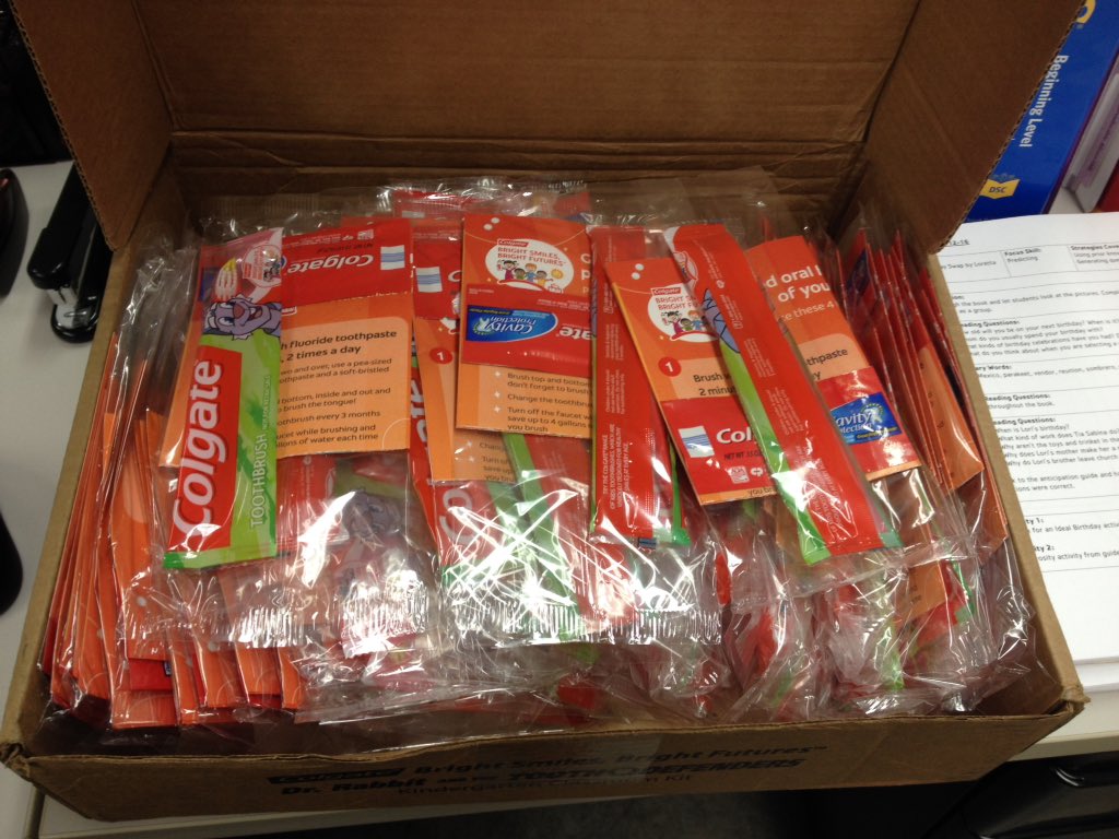 YReadsPlant's tweet photo. Thank you @Colgate for the toothbrushes the #ymcareads students @PETigers will be so happy to get these! #yreads #colgatesmile #reading https://t.co/K0UTn6UQFk