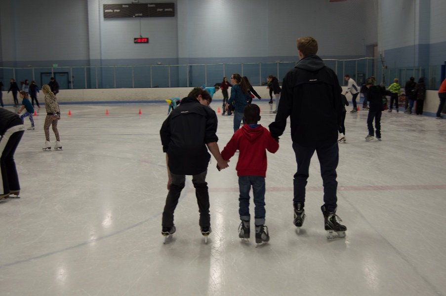 TheLoboWay's tweet photo. Our amazing Rocky Hockey athletes took time to volunteer their time and talents to help about 100 at-risk kids on the ice rink. Great example of Compassion and Integrity! #LoboWay https://t.co/2EPgqxcDZ7