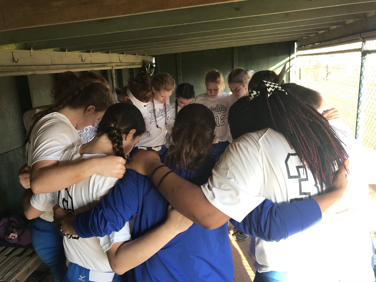 yessie3334's tweet photo. Battle Ready! Facing Maclay today @SethSnwfdn #makeembelieve #chasinbanners #neversaynever #teamrocky https://t.co/J0cze2QjY0