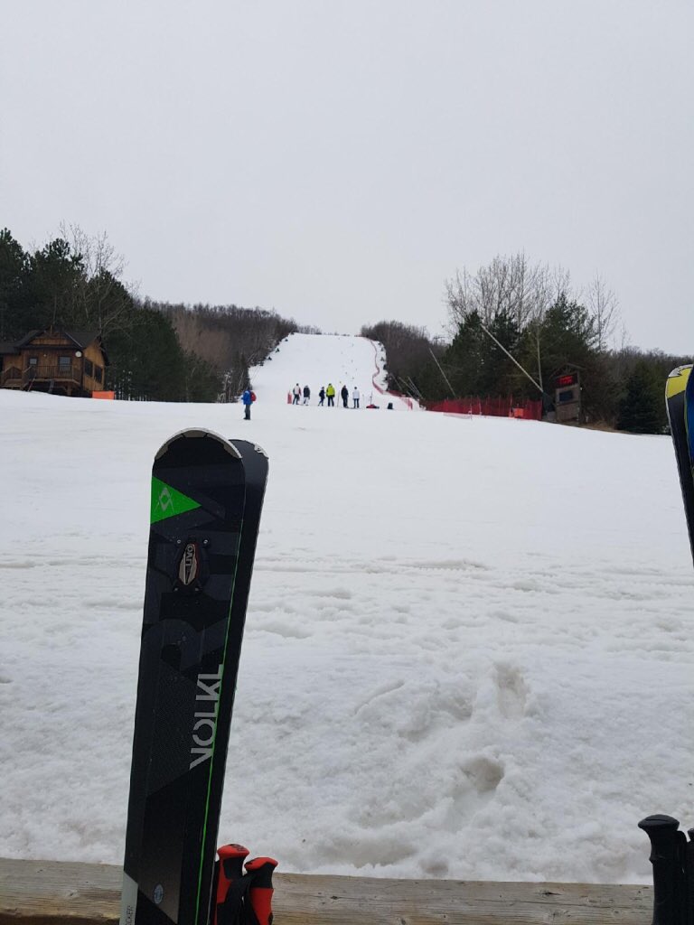 TCA_Connect's tweet photo. #TCASKiDay well underway! TY 2 everyone who made it up to @CraigleithSki #construction #events #ProudlySupportingMembers https://t.co/WbDURuLK3h