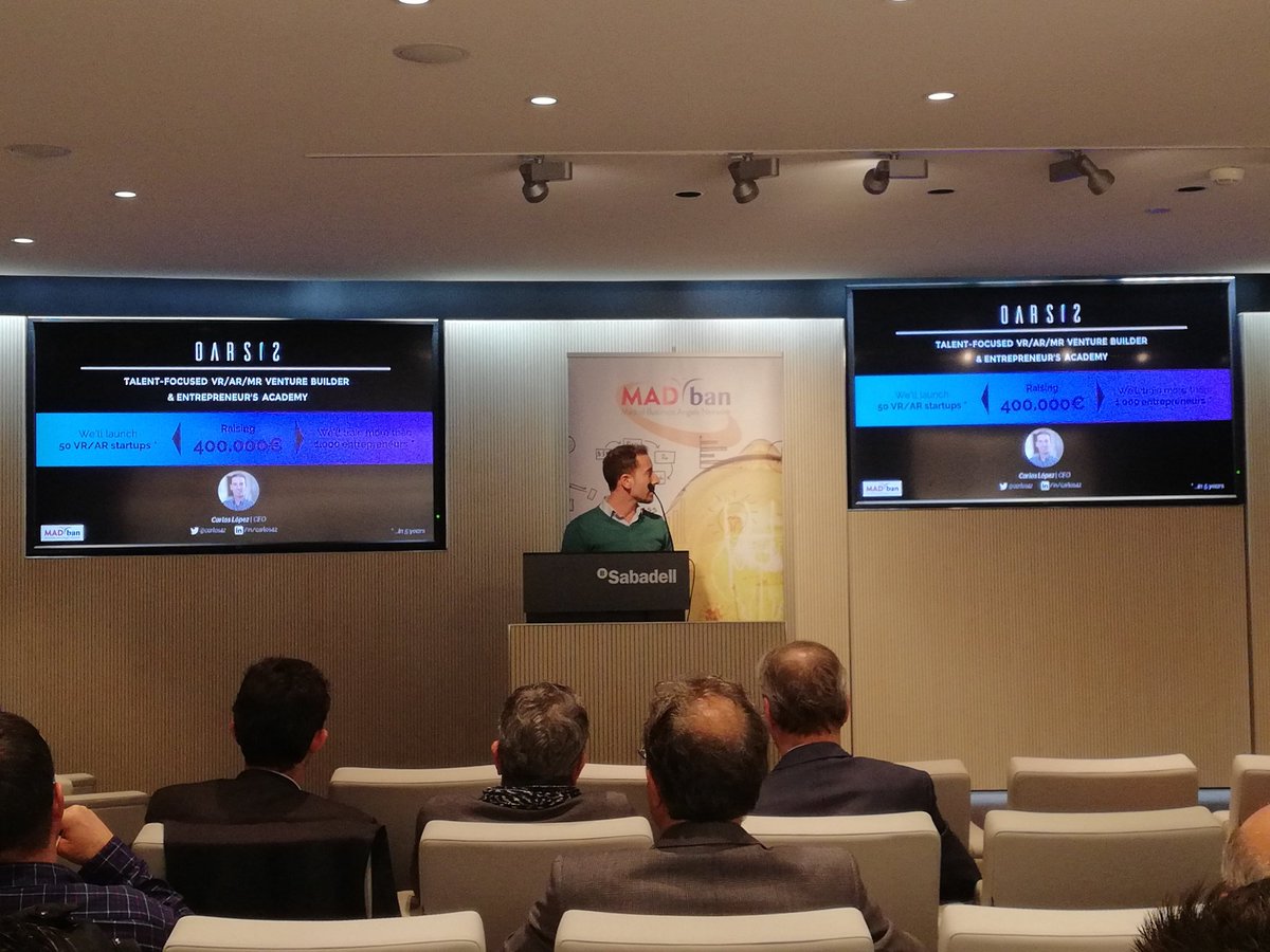 Carlos López presenta en #ForoMADban a <a href="/oarsisxr/">Oarsis VR/AR/MR/AI 🚀🔝</a> un Venture Builder enfocado en tecnologías de Realidad Virtual, Aumentada y Mixta, así como una academia de emprendedores. ¡El futuro en #ForoMADban!