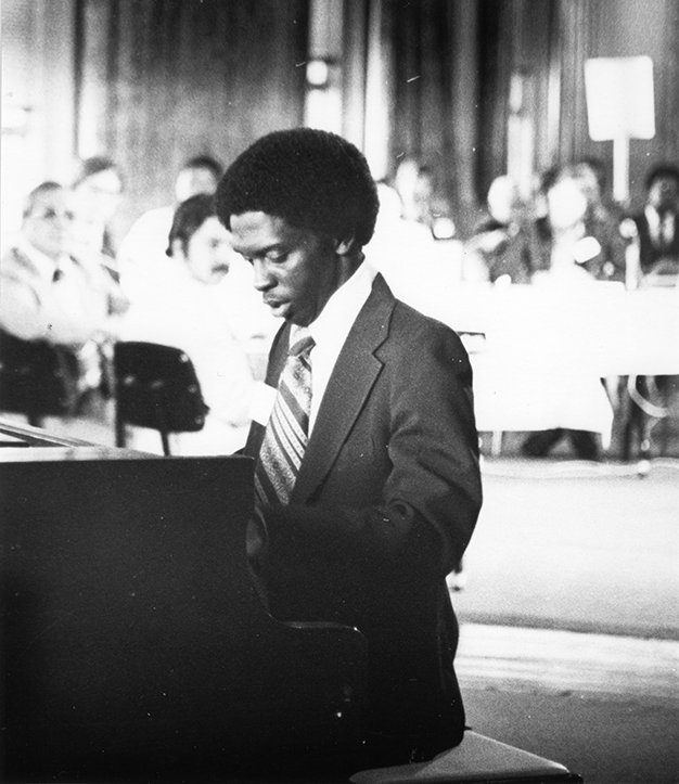 OberlinConLib's tweet photo. Our Moses Hogan digital display is still up! Come visit the Oberlin Con Library and check out our spirituals collection! #oberlincon #oberlinconlibrary #moseshogan #blackhistorymonth #blackhistory #sankofa #february #spirituals #choralmusic #oberlinalum https://t.co/a6nfqUQAWx