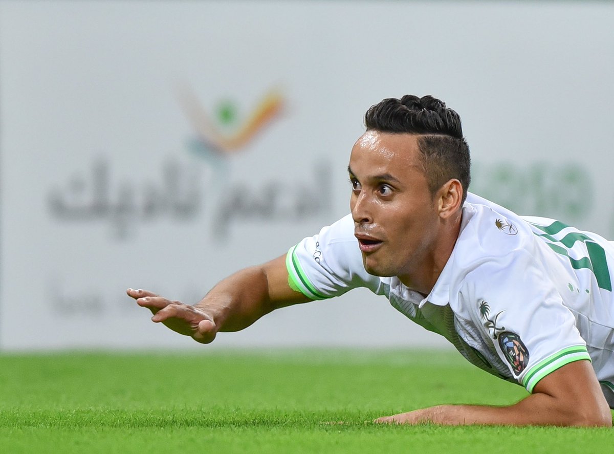 SPL's tweet photo. 📊 - ليوناردو سوزا ساهم في تسجيل 13 هدف خلال 15 مباراة لعبها مع @ALAHLI_FC في #الدوري_السعودي_للمحترفين "سجل 8 وصنع 5”. https://t.co/1C2CcE9X5p