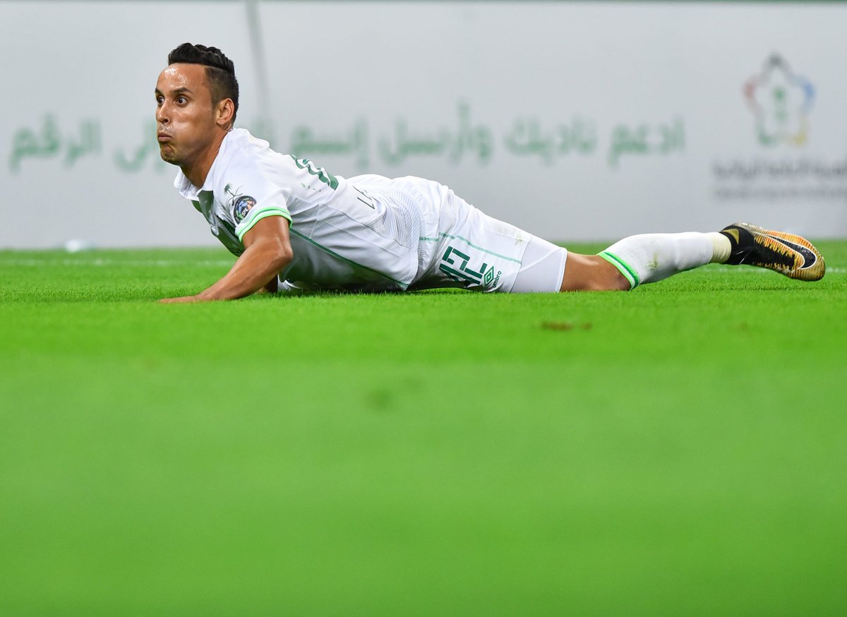 SPL's tweet photo. 📊 - ليوناردو سوزا ساهم في تسجيل 13 هدف خلال 15 مباراة لعبها مع @ALAHLI_FC في #الدوري_السعودي_للمحترفين "سجل 8 وصنع 5”. https://t.co/1C2CcE9X5p