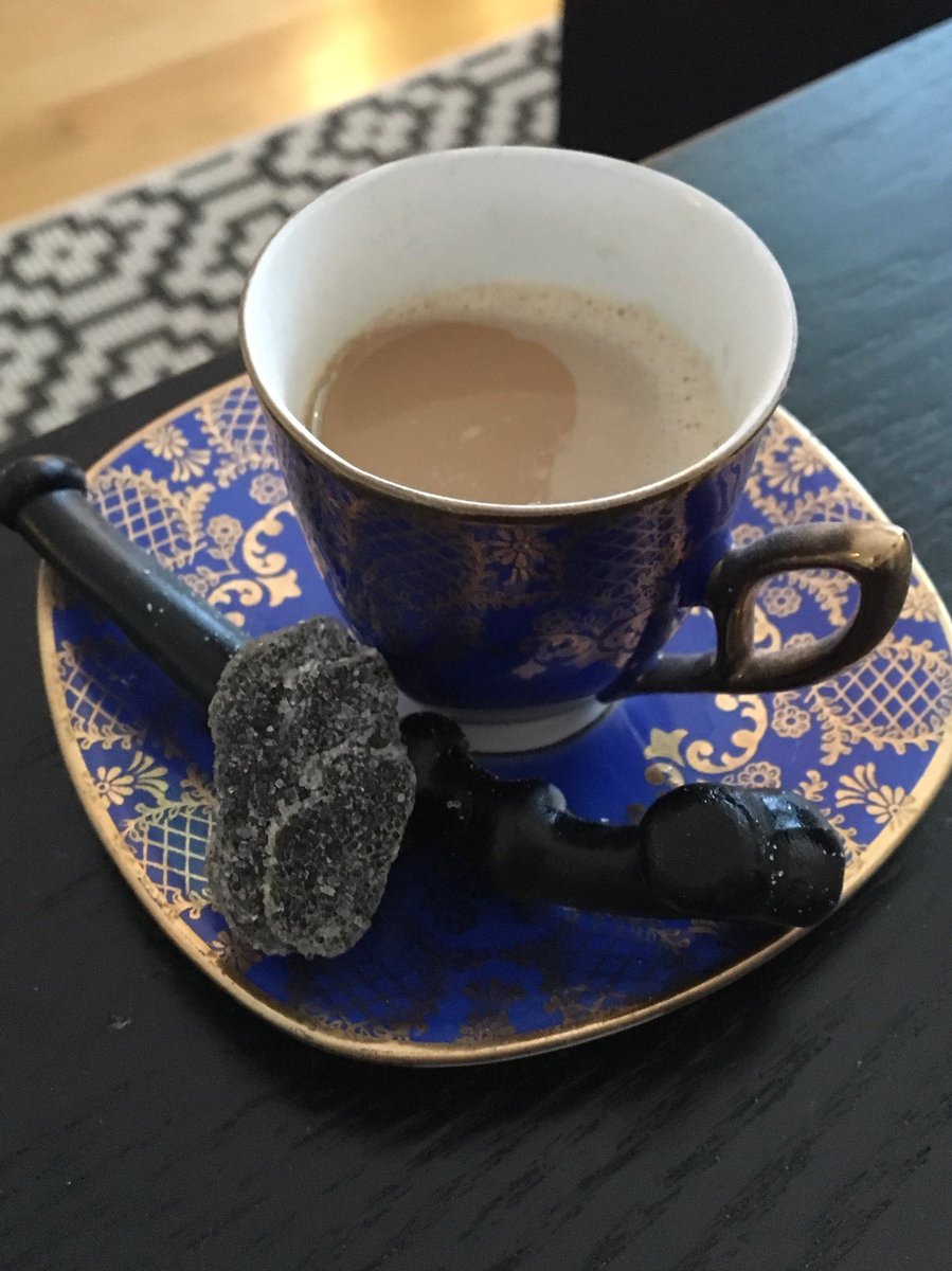 mimakezan's tweet photo. Lakrits till fikat😋 #fika #kaffe #lakrits #sportlov https://t.co/fy6v3CfXXY