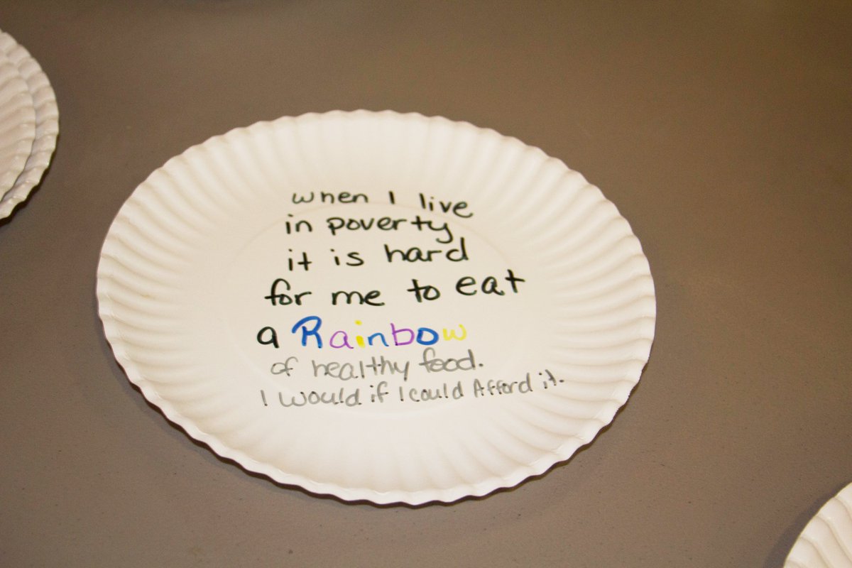 spst1958's tweet photo. @spst students participated in Paper Plate Project as hunger was theme for retreat. @spst alumna Mandy Caruso from NourishKC took the plates with her this week to Washington DC for the 2018 National Anti-Hunger Policy Conference. #hungerpc18 https://t.co/x5GU7MDyF1