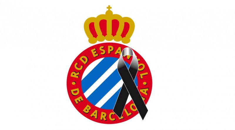 fcp_espanyol's tweet photo. Lamentem la pèrdua de Maria Rosa Rojas, la sòcia més antiga del @RCDEspanyol. Totes les presidentes de penyes van poder compartir amb ella un entranyable Dia de la Dona al RCDE Stadium. Descansi en pau. #RCDE #FCPE https://t.co/0I1v8D6IBL