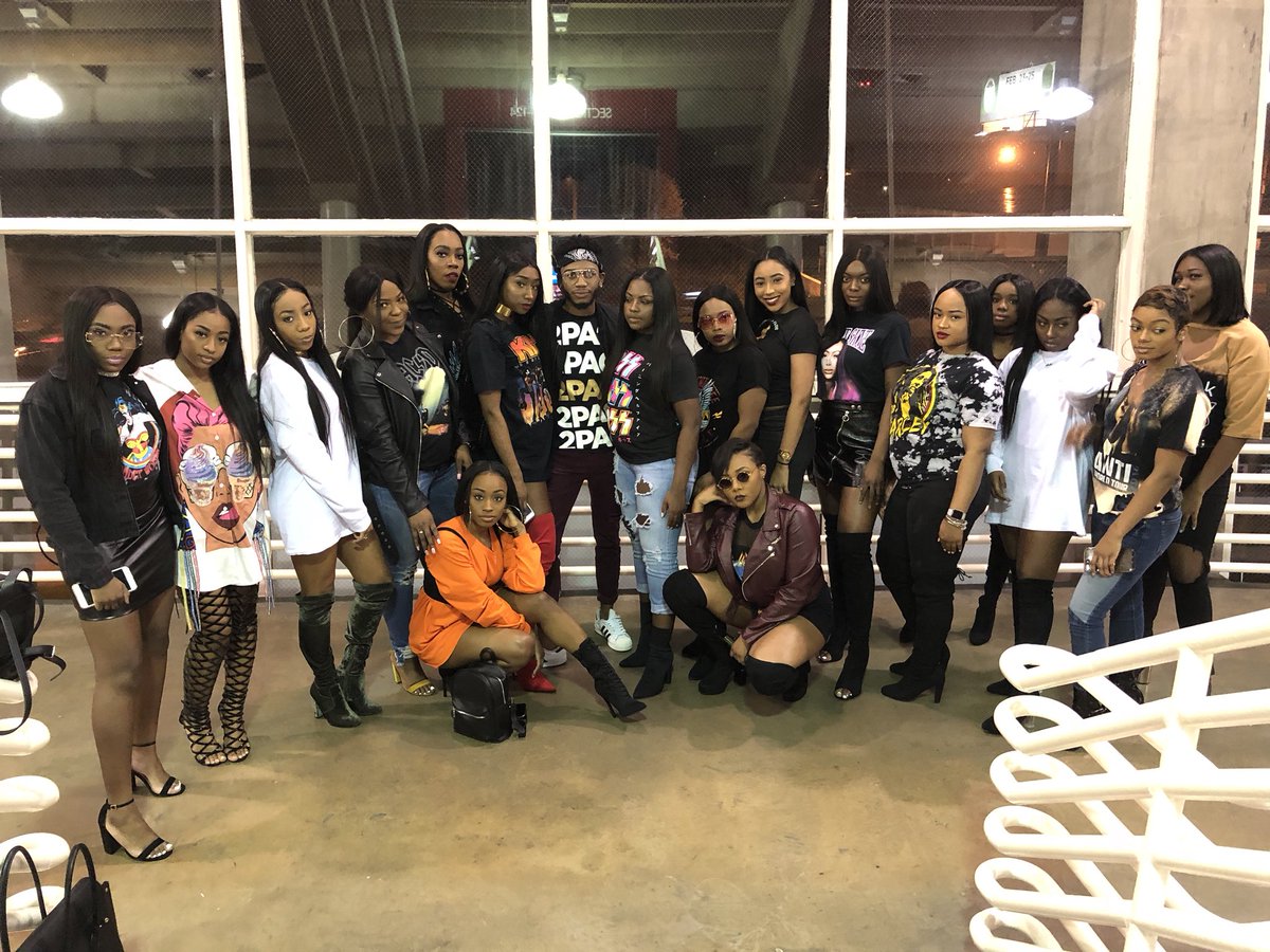 bsquiat's tweet photo. Oh we talking teams? #CIAA #heyfefes https://t.co/ILS6rMs9ay