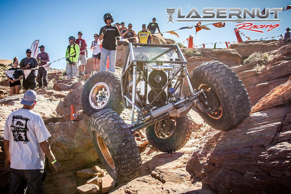 What tires do you run?
#lasernutracing #rockcrawling #rockracing
