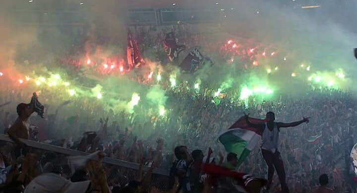 GDesde1902's tweet photo. Arquibancada é do povo , liberem nossas festas!! 🇭🇺 #NoPyroNoParty #NãoAoFutebolModerno #SemElitizaçãoNasArquibancadas #Gd1902 https://t.co/GjNR0u8Vtu