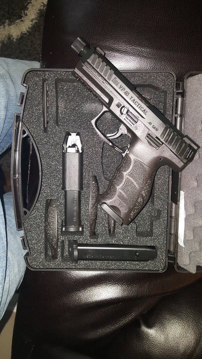 PaulVoight's tweet photo. Just picked this up today. Love it.  @HecklerAndKoch @HKshooting https://t.co/y8lgb6F8U9