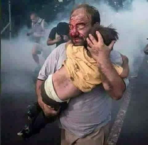 BhuiyanAnower's tweet photo. Why the whole world is silent even media.
After watching this i can't stay normal anymore!! and being a human I'm ashamed!!
#save_syria
#save_humanity
@AJEnglish
@BBCWorld 
@hrw @RT_Erdogan @nytimes https://t.co/p5A2suwsrF