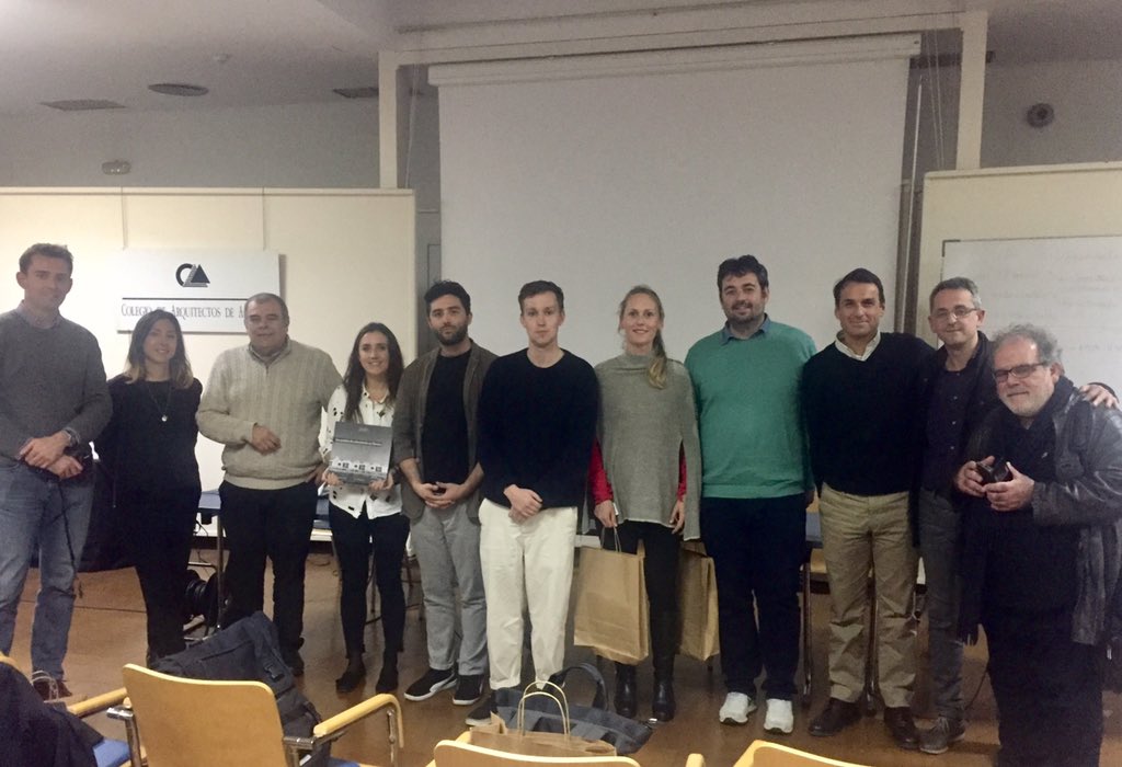 Londonon_'s tweet photo. Londonon seminar with the Architects Association of Almería. Incredible lecture on planning history and aspirational words on the commodity of water from Adelina #ZOI #londonon_ #planning #water #collaboration #architecture #Almeria https://t.co/zA0q2FVLjf