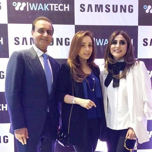 JuggunKazim's tweet photo. What a lovely launch by #BilalMukhtarEvents
#SamsungPakistan #WakTech
#PackagesMall #SamsungOfficial
@bmeventspr_pk @SamsungPakistan https://t.co/6YQnkaWbj1