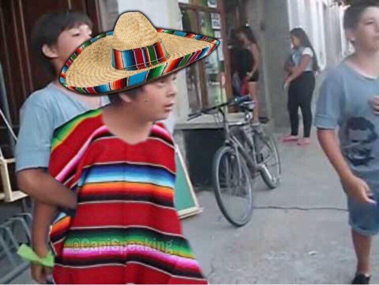 ElJeringasLoko's tweet photo. —No es a huevo darles tequila a todos los extranjeros que conozcas. 

— https://t.co/uR2jvw1uZj