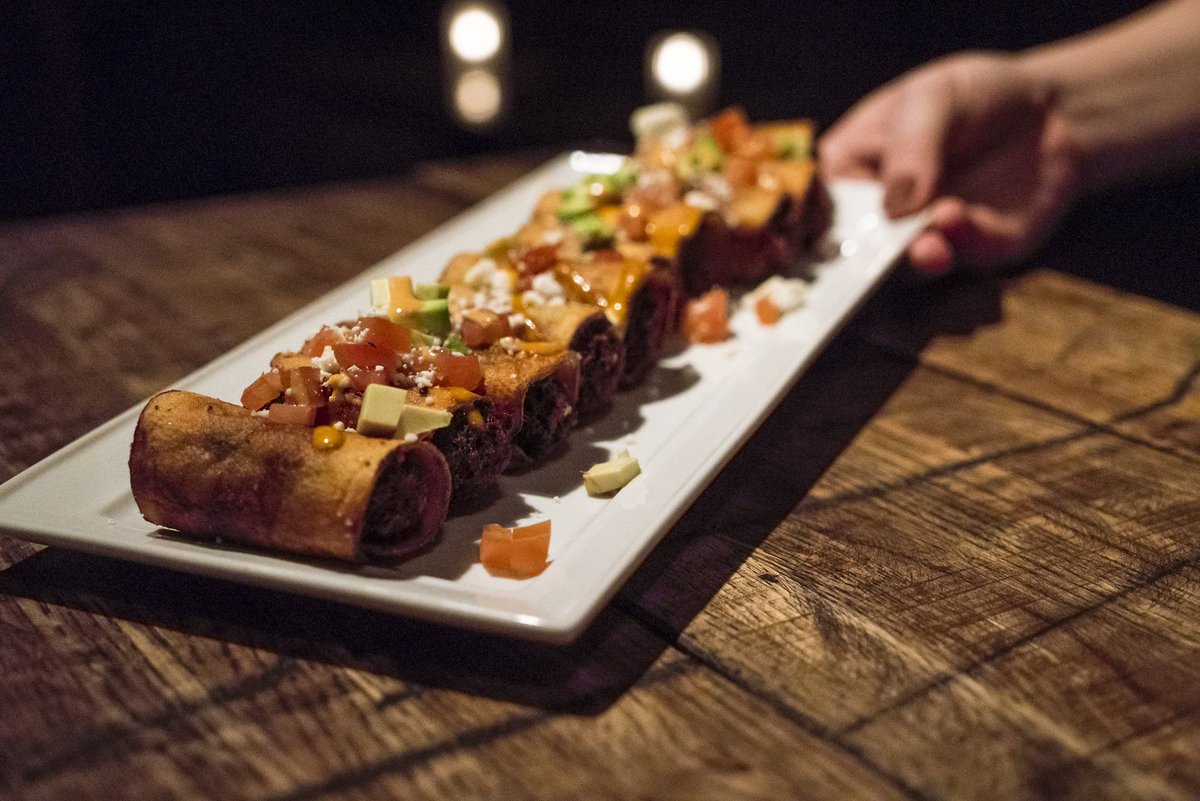 Let Noble Fare, new catering service from NOtaBLE and The Nash, take care of the food for your next event while you focus on the celebration. eatnorth.com/diana-ng/daily… #yycfood