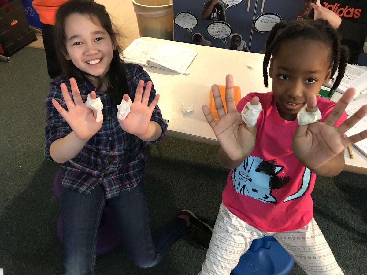 MrsMurrayHWE's tweet photo. Today we learned the importance of opposable thumbs! @HWE_Hawks #Wleced https://t.co/2xlNVfzZpM