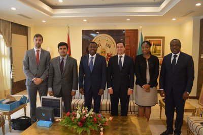 TechMoran tweet media