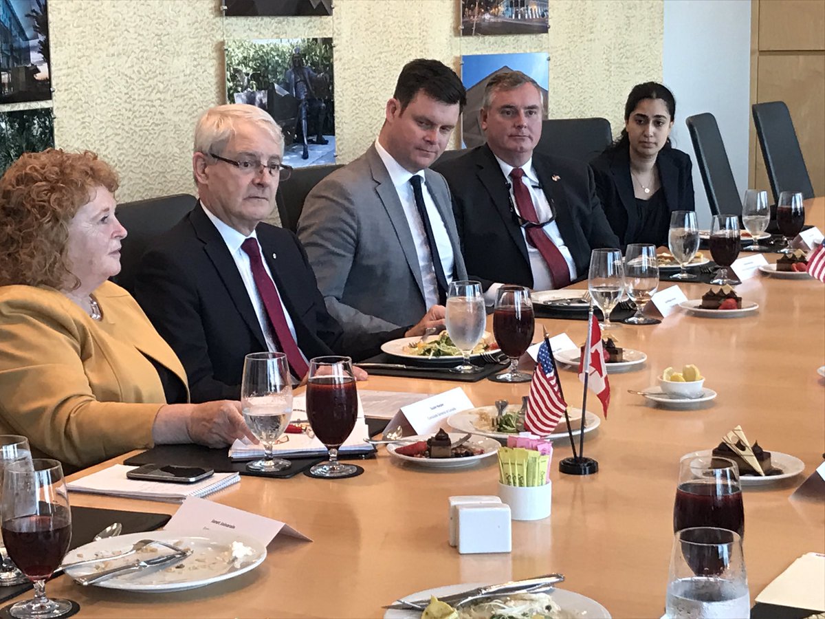 ElaineBrouca's tweet photo. @MarcGarneau meeting our "friends of Canada" in Orlando with @CGMiamiHarper . Thank you for the work you do to enhance Canada-Florida relations @floridarealtors @ORLPartnership @VisitOrlando @EnterpriseFL @FlaFruitandVeg @HCCMO @MfgAssocFL @AndrewMcIntosh @AmyDuda https://t.co/SekAQtnneL