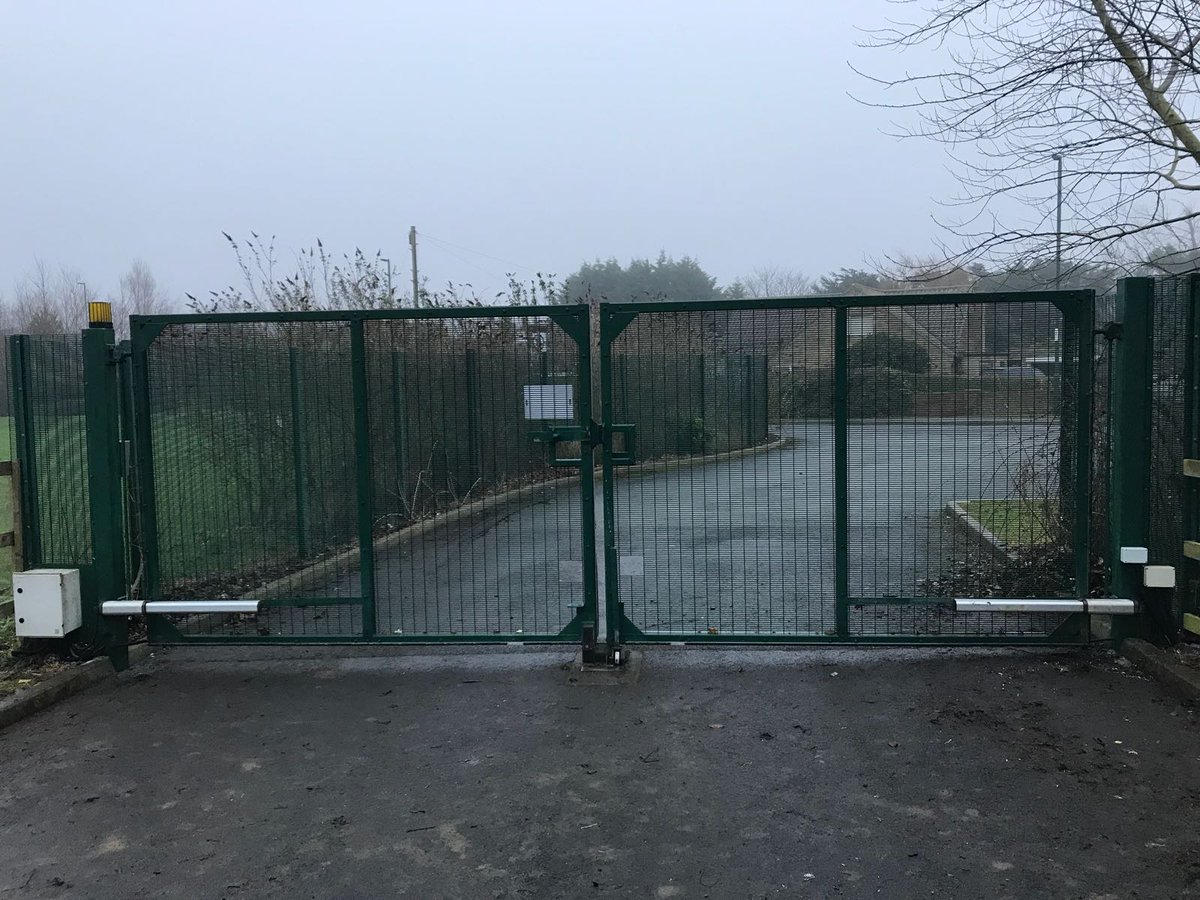HowickAutoGates's tweet photo. School swing gates in #saltburnbythesea received full safety upgrades using #aso #easygate cat 3 safety edges #gates #dhf #school #bft https://t.co/kFtWAaGbA2