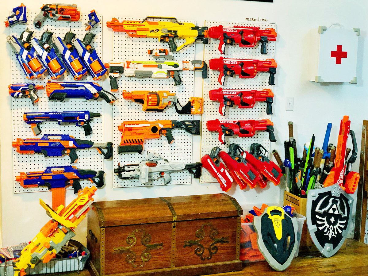 Reorganized the nerf arsenal. nerf arsenal wall. 