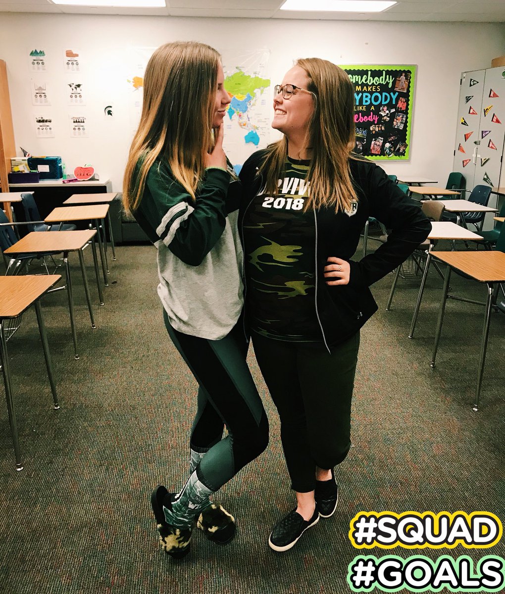 AriaGettel's tweet photo. I dress like this everyday... #lakerpride 💚 #winterfest19 💚 #wecute #postforpoints @wbhslakernation https://t.co/X0JRDcT2km