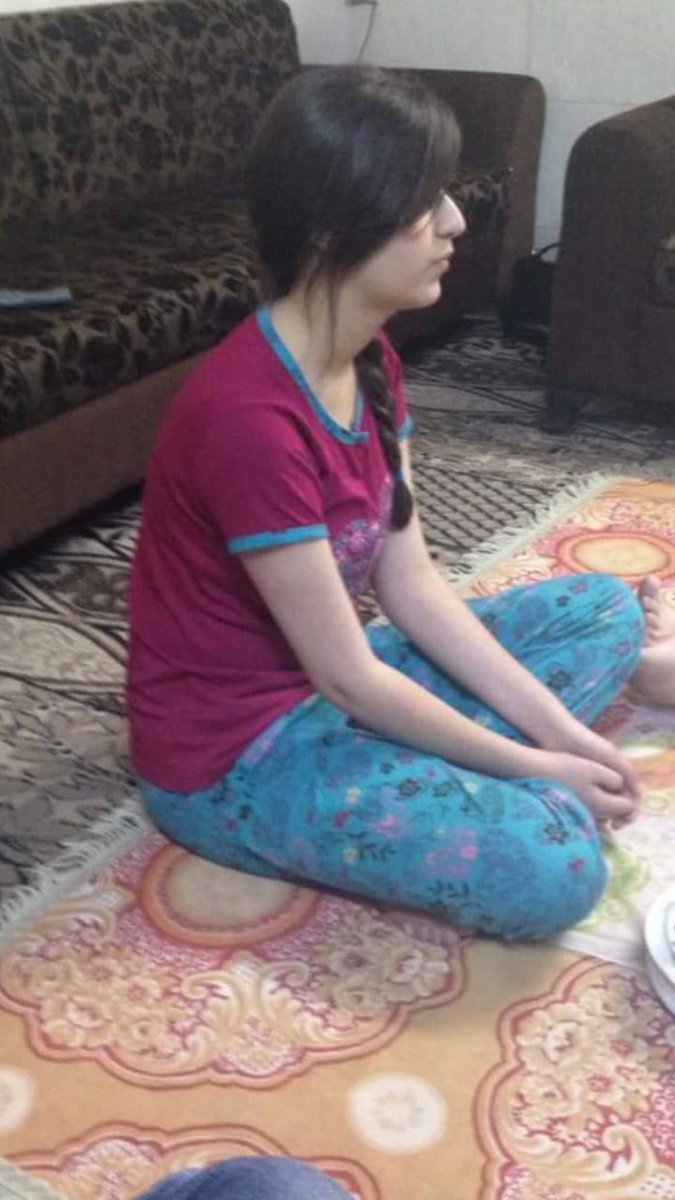 J9Hmx's tweet photo. من يقدر على أختي https://t.co/YhR830zSlB