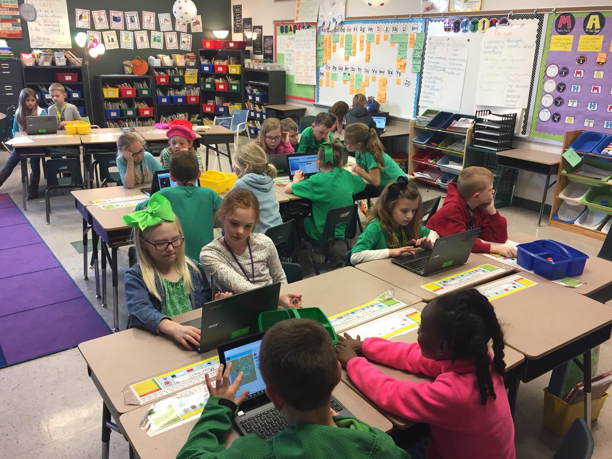 MrsBarnes5thGr's tweet image. No big deal just learning how to code and write computer programs! #duellolearns