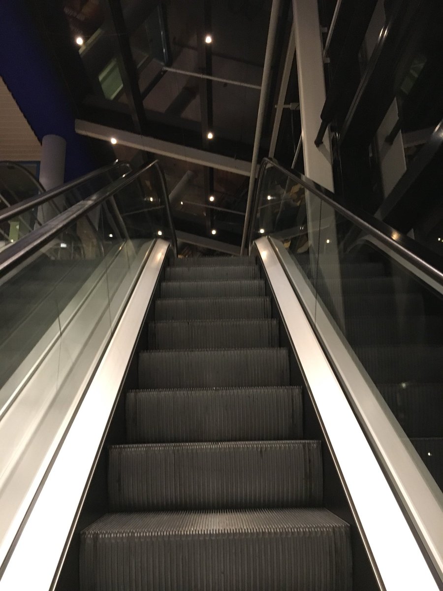 bpmotorsport35's tweet photo. My @SAS flight out from @BillundAirport was cancel early today...now I sitting in Midtjylland airport and my flight is delayed....great🧐🤣☕️ hoping to make it in time for @Indianernakumla kick off tomorrow #indianerna #kickoff #35 https://t.co/Vwavtat0vE