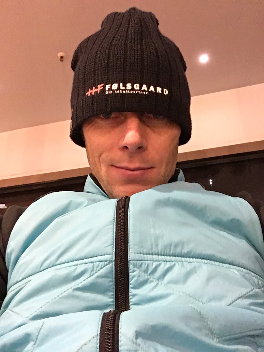 bpmotorsport35's tweet photo. My @SAS flight out from @BillundAirport was cancel early today...now I sitting in Midtjylland airport and my flight is delayed....great🧐🤣☕️ hoping to make it in time for @Indianernakumla kick off tomorrow #indianerna #kickoff #35 https://t.co/Vwavtat0vE