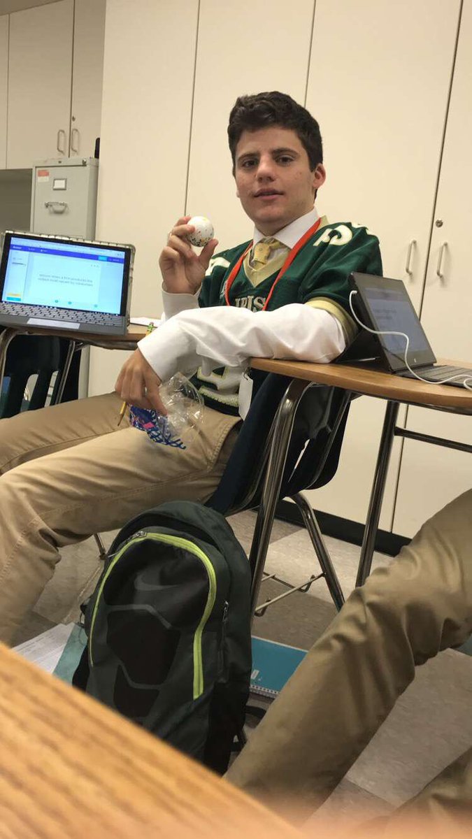 robert_gurzick's tweet photo. Happy birthday to the cake boss himself, ur a bitch #cheesedicks #ordinaryguy #thiccc @andrew_vell https://t.co/LK7iasOZTa