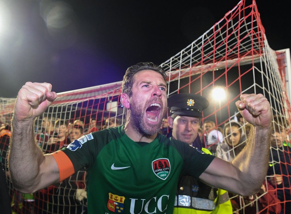 NeinSports's tweet photo. Forget about #Arsenal. Here are the modern day #invincibles in European #Football. https://t.co/986M6WEile https://t.co/8GfEG74kin