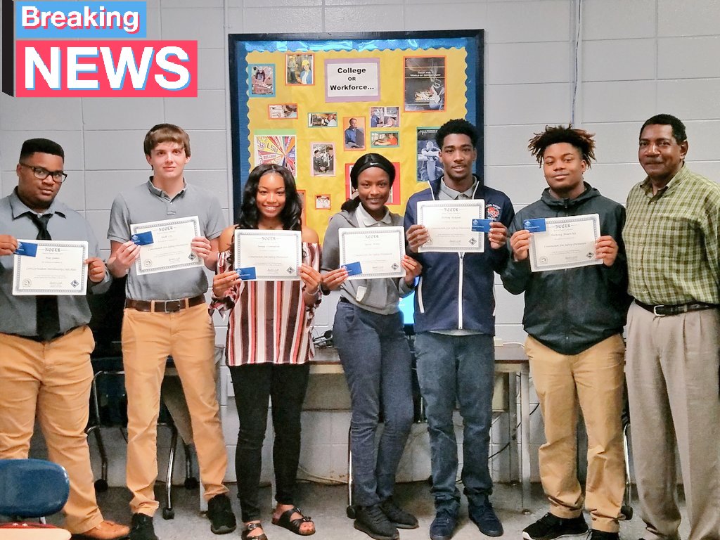 MPCTE Carpentry students display their NCCER credentials they have earned in the areas of safety orientation, craft skills, and core curriculum. Kudos goes out to Mr. Albert Horton and his Carpentry students!!! 🎉🥇🎊🏆🎉