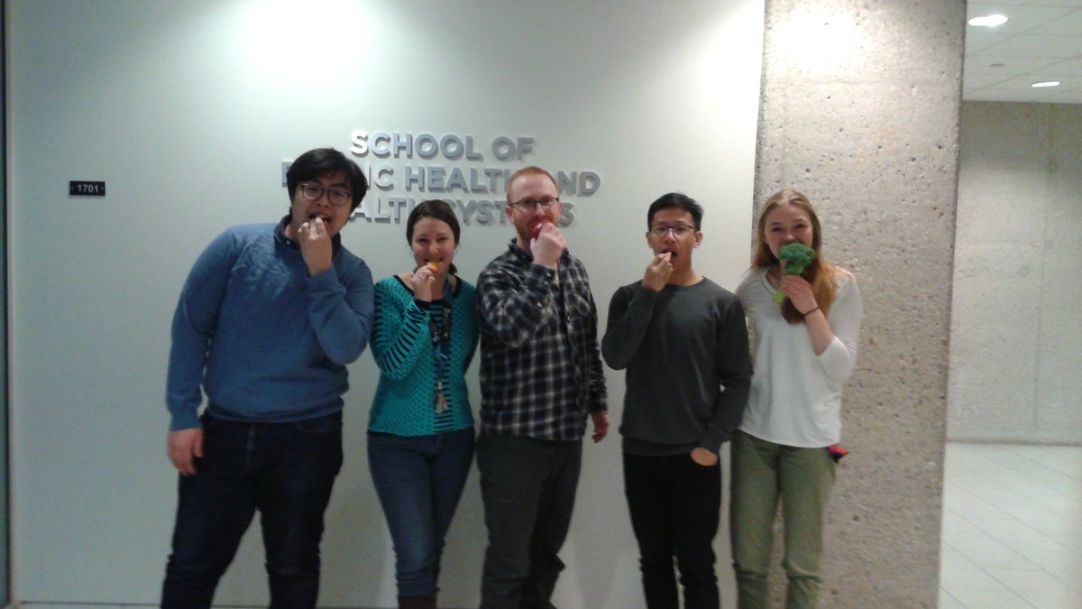 SPHHSToxicology's tweet photo. This year, our research group participated in the The Great Big Crunch of 2018! Our team took a bite out of some healthy fruits and vegetables to promote nutrition and food literacy. #GreatBigCrunch #SPHHS #UWaterloo https://t.co/TlDalKQuKy