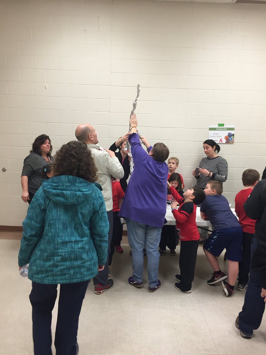 javaris_powell's tweet photo. We had a great time with our friends at the Academy of St. Adalbert friends in Berea!   #ASASTEMRocks @DiscoveryEd https://t.co/8ErXykLltx