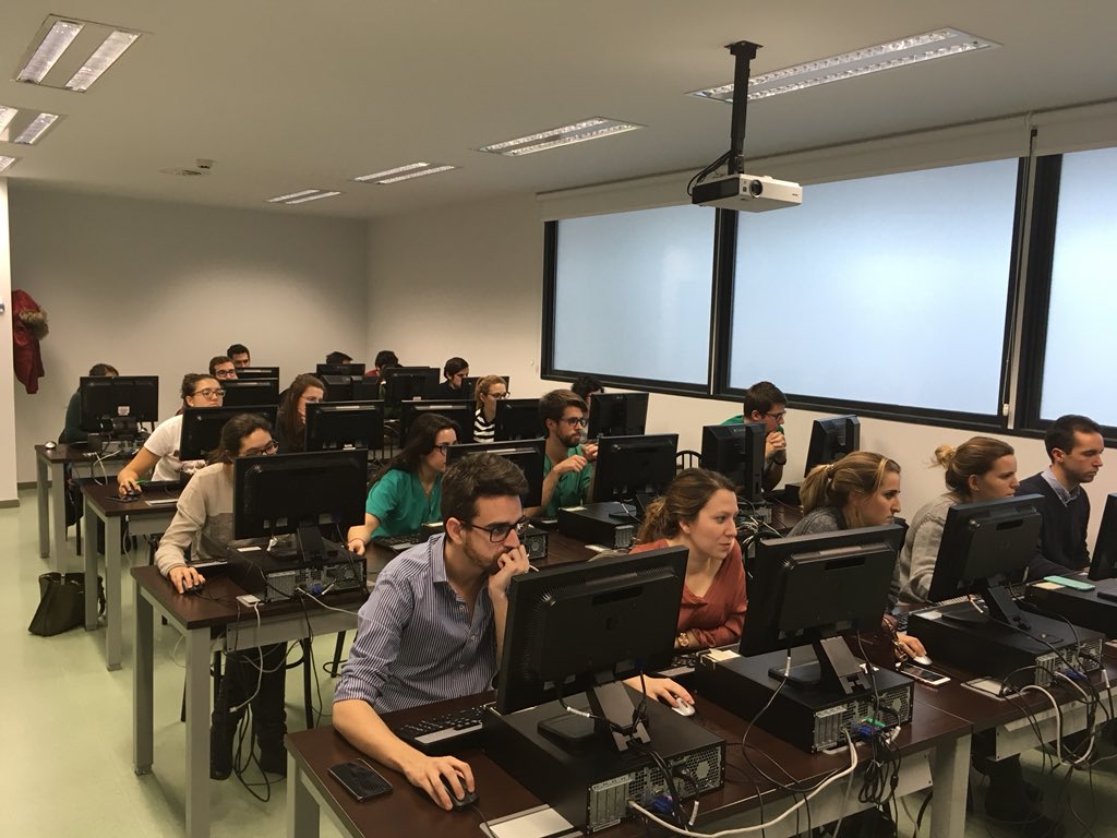 gonzalbueno's tweet photo. Casi 40 MIR de Urología de 9 hospitales de Madrid en @hospital12Oct en la parte I de la 1ª Edición del #EBUiSMadrid 2018. Gracias a tutores y patrocinadores. Os esperamos 26 de abril en @Hospital_FJD en la parte II. @ResidentesAEU @InfoAeu @quironsalud #UroFJD https://t.co/tH16pOZIi7