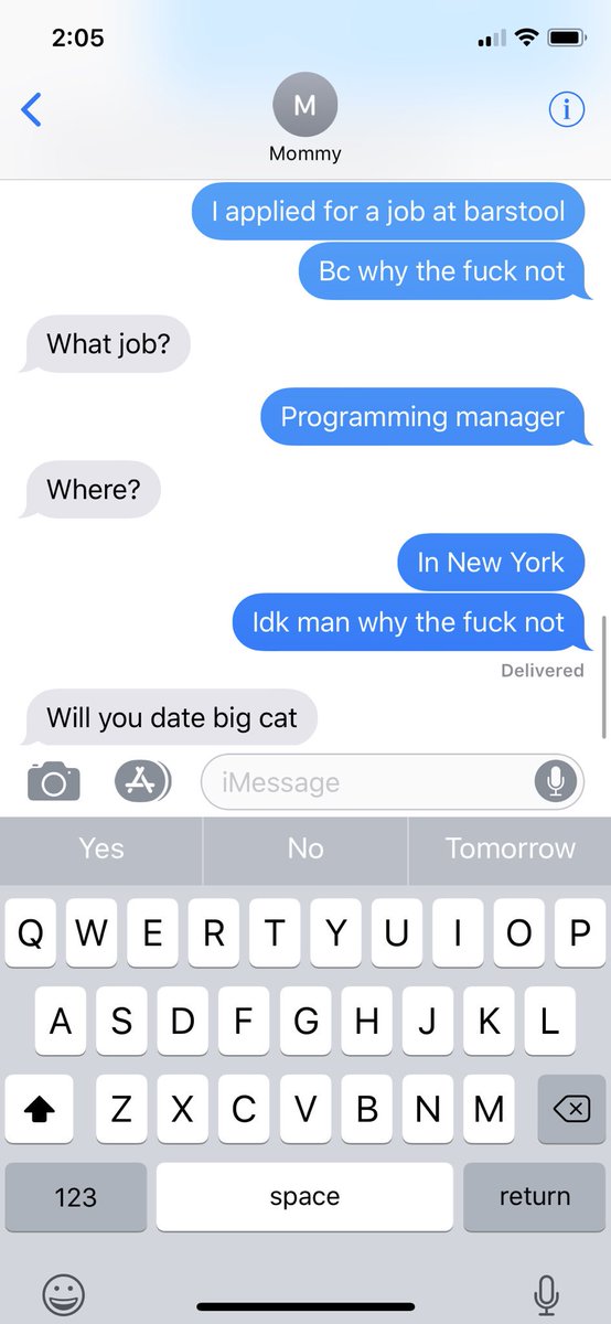 DaniG926's tweet photo. My mom has her priorities straight. @BarstoolBigCat https://t.co/k8bcRcatB5