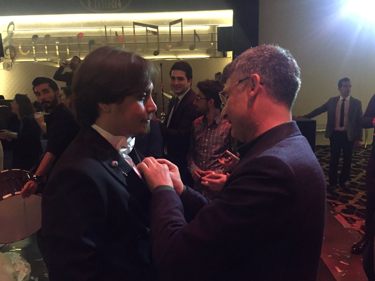 Değerli kardeşimiz Yol arkadaşımız  <a href="/AtahanEng/">Atahan Şengül</a> düğününe katıldık. Rabbim mutluluğunu  daim etsin