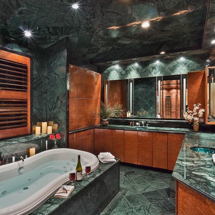 TripsInRentals's tweet image. Let’s play a game of numbers. This #SteamboatSprings rental property has 6 bedrooms, it can sleep 16 guests, makes for 1 incredible #vacation, and offers an infinite amount of memories to be made. To #staywithus and #bookdirect → tripsin.com/colorado/steam… @TripsInColorado #TripsIn