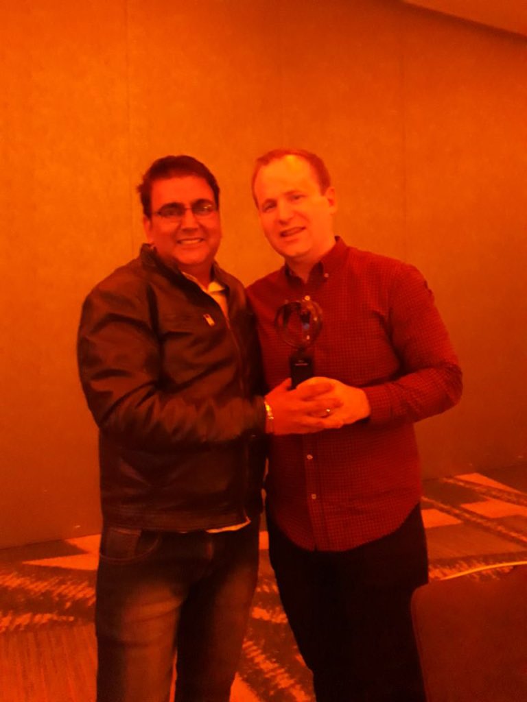 Safmarine_UK's tweet photo. So @Safmarine_UK has just won Cluster of the Year within Safmarine globally!! 🥇🏆

Here's our fearless leader, Gary Jeffreys and Sales Manager, Sanjoy Sharma with the prize #safesteem #clusteroftheyear https://t.co/4z0g7ol3uN