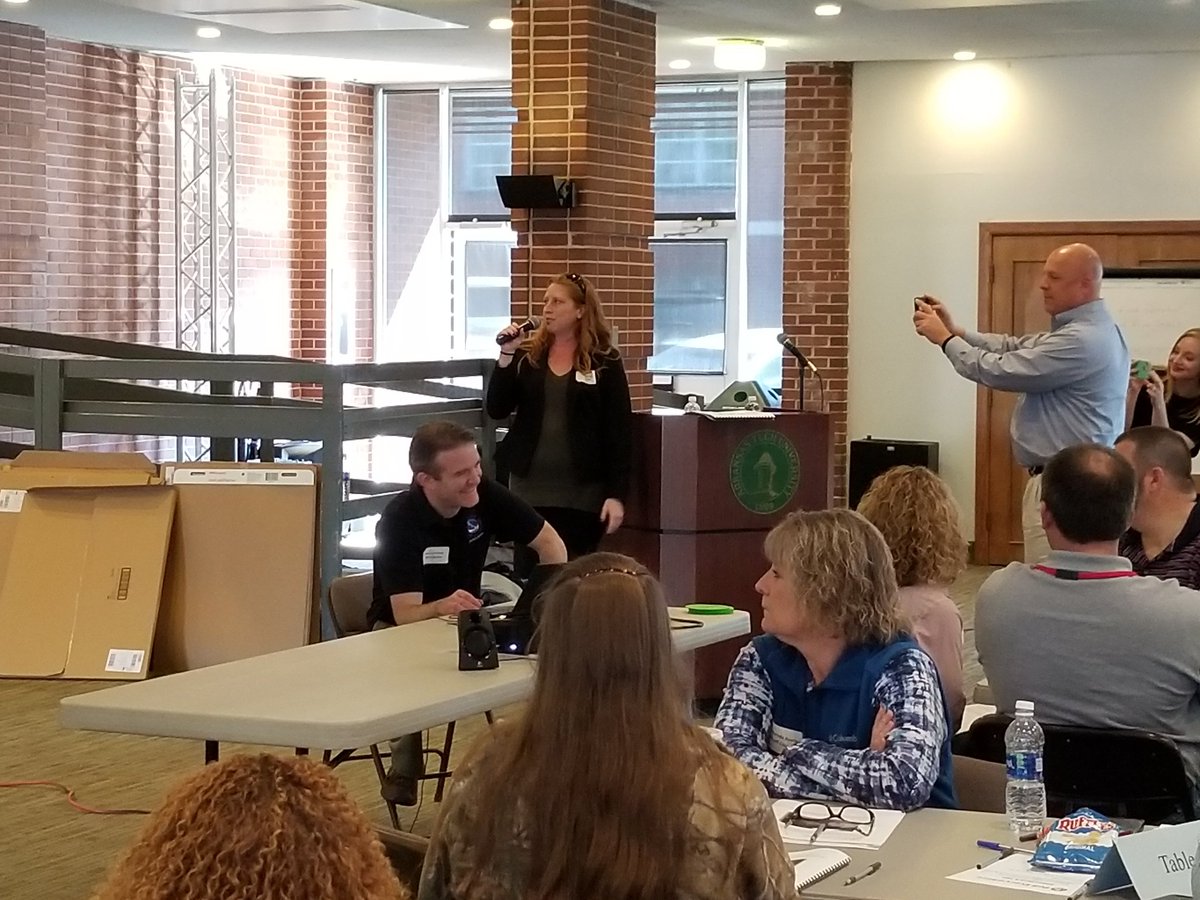 Paul_The_Wxguru's tweet photo. Post Event Response being moderated by @thefemaledaniel from ADEM. Danny from @myARDOT is putting on the pressure!! Lol #ARIWT https://t.co/omqCtMdWNv