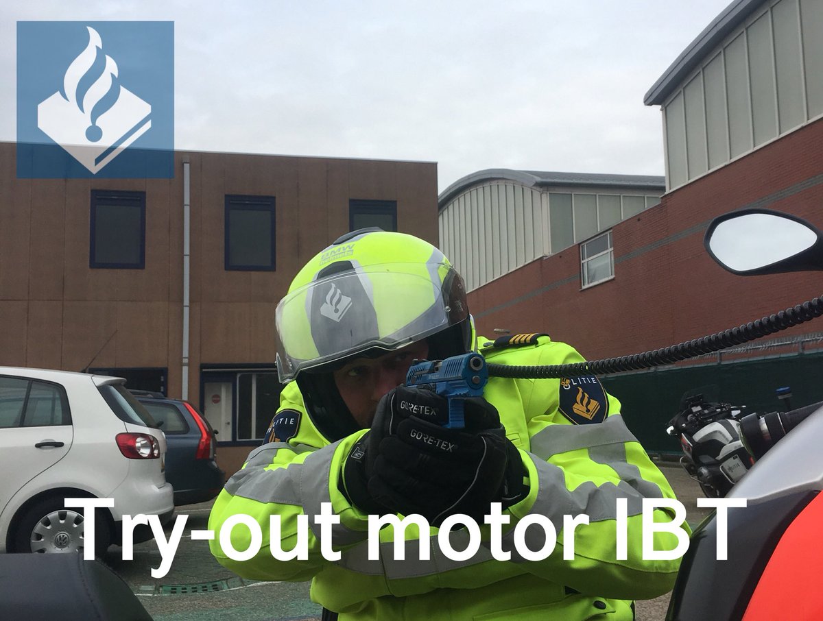 Eerder vandaag vond op de lokatie Rdam een try-out motor IBT plaats met als uiteindelijke doel dit een vast deel van motorrijopleidingen te laten worden. Bewegende beelden volgen. #onderwijsinnovatie