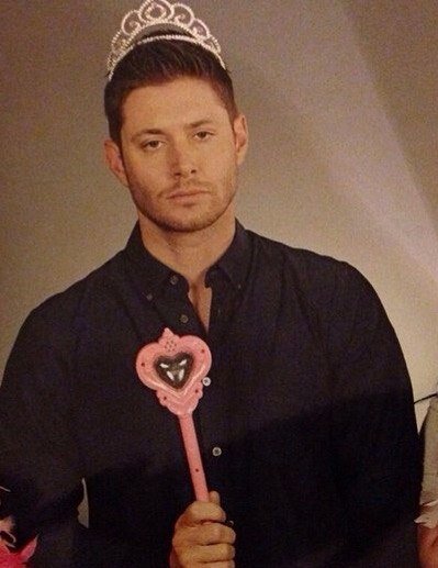 Haddok_Nasta's tweet photo. #Happy40Jensen 
Сегодня у моей принцесски день рождения ❤ https://t.co/zJ8ZmnqV70