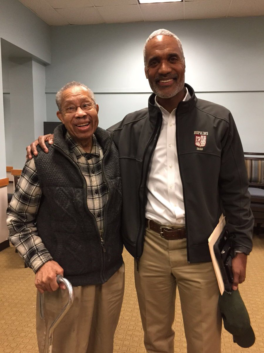classicalhsaa's tweet image. Check out this picture of Michael Van Leesten ‘85 (right) and former CHS Assistant Principal Darnell MacCauley! The two recently crossed paths in New Haven 😊 We love seeing seeing Classical connections! Send us your photos #chsalumniarchives