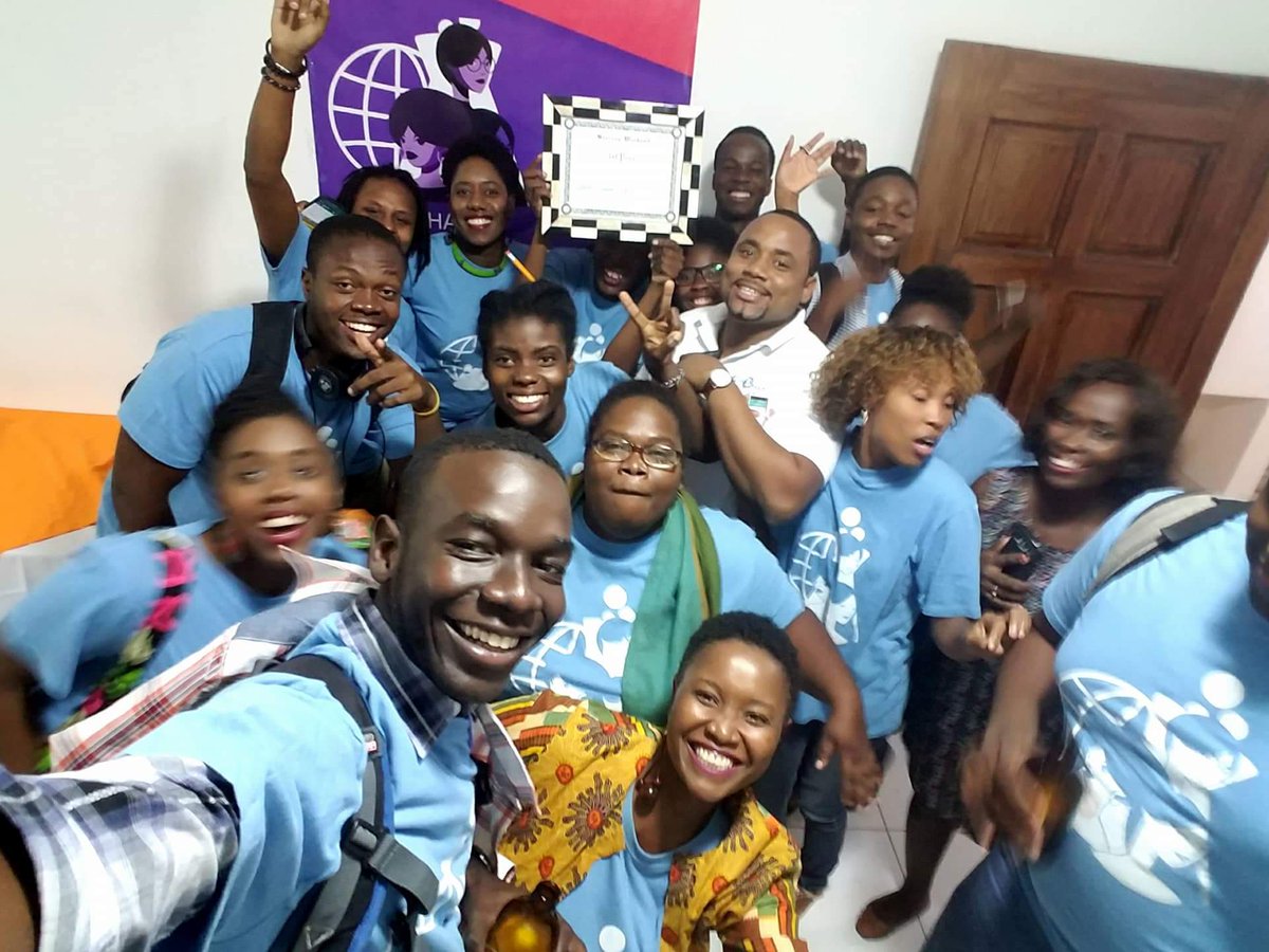 tikafedore's tweet photo. #teamhaiti #finalpitch #patchworkfactory #paris #techstars #panseh-haiti #simenayiti #kafedore #GSWWH #GSWW #jointhewave #haitiinparis https://t.co/u4yeg2B3Bo