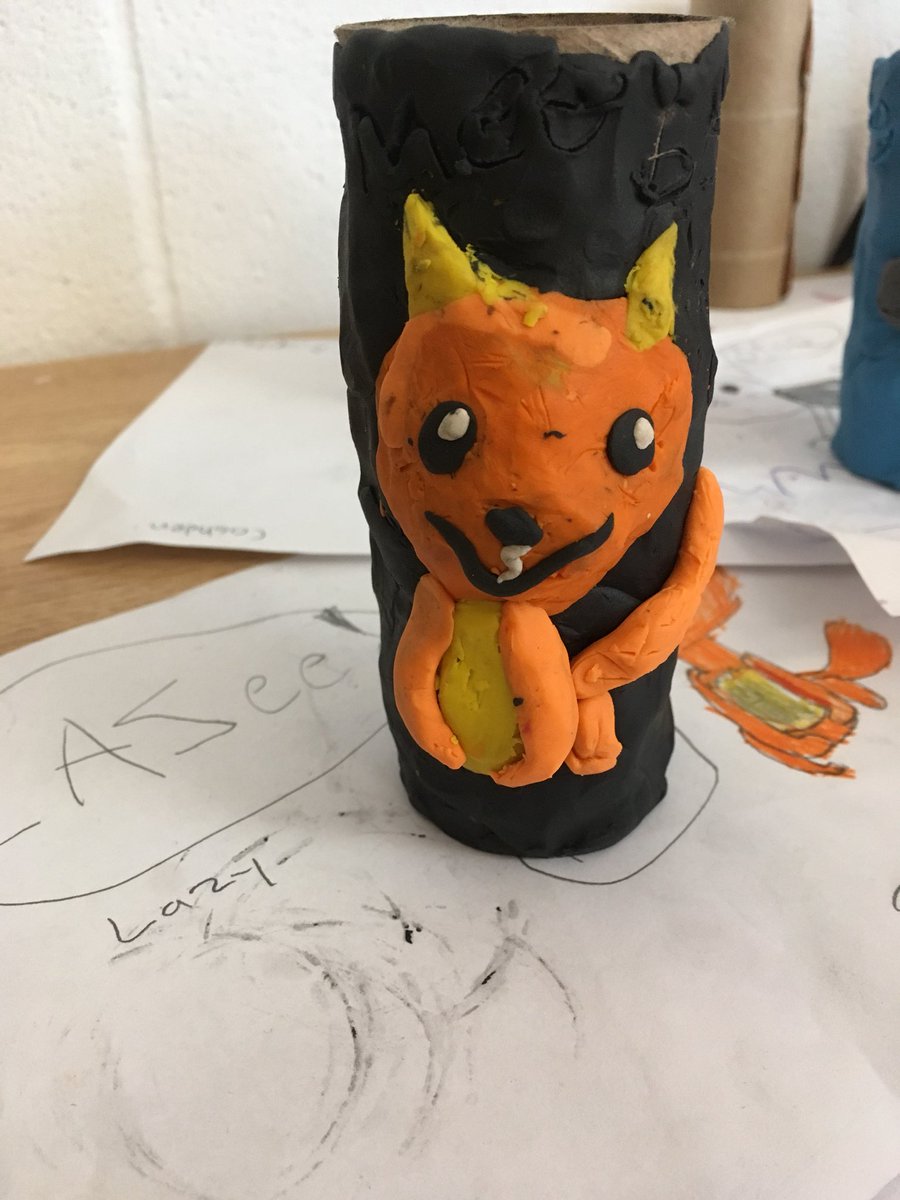 cathbern's tweet photo. Learning about Emily Carr, First Nations and totem poles. Students brainstormed a list of animals and adjectives then created their totem pole. @LionsOvalPS @Miss_Priest @SCDSB_Schools @FNMI_SCDSB https://t.co/3V8s6lyVT0