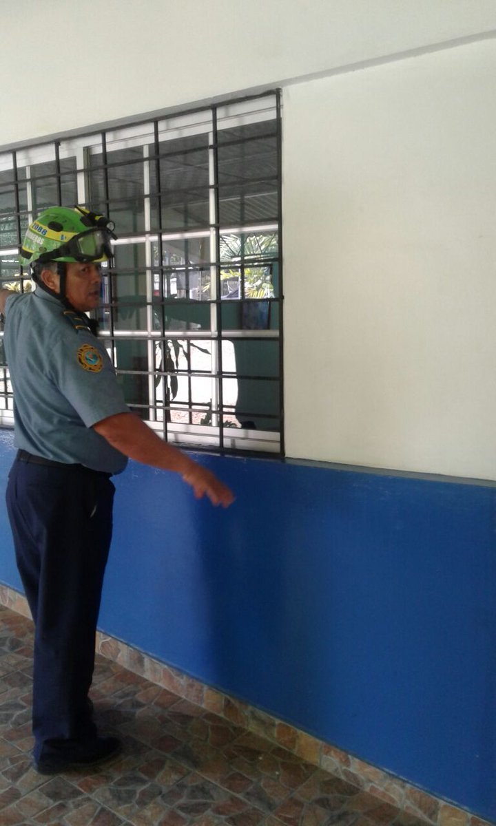 Personal de DINASEPI <a href="/bomberoslosanto/">Bomberos Los Santos</a> realizan inspección a los centros educativos de la provincia de Los Santos, en el inicio al año escolar