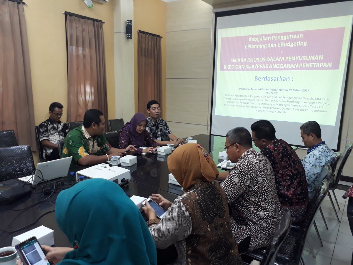 BangunAnggara's tweet photo. Konsultasi&amp;koordinasi pelaksanaan e budgeting bersama pemkab batang. https://t.co/SYuOtGvmOK